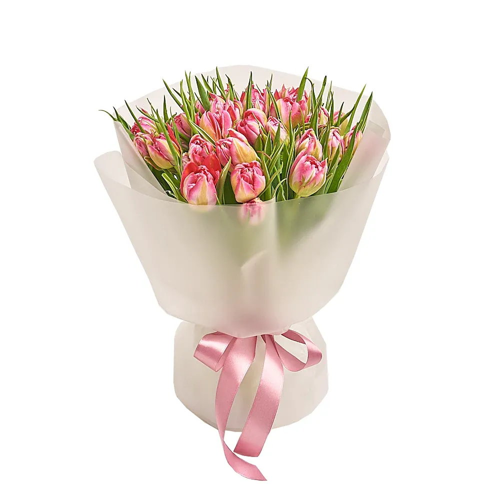 25 светло-розовых пионовидных тюльпанов