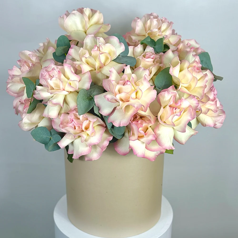 Цветы в коробке