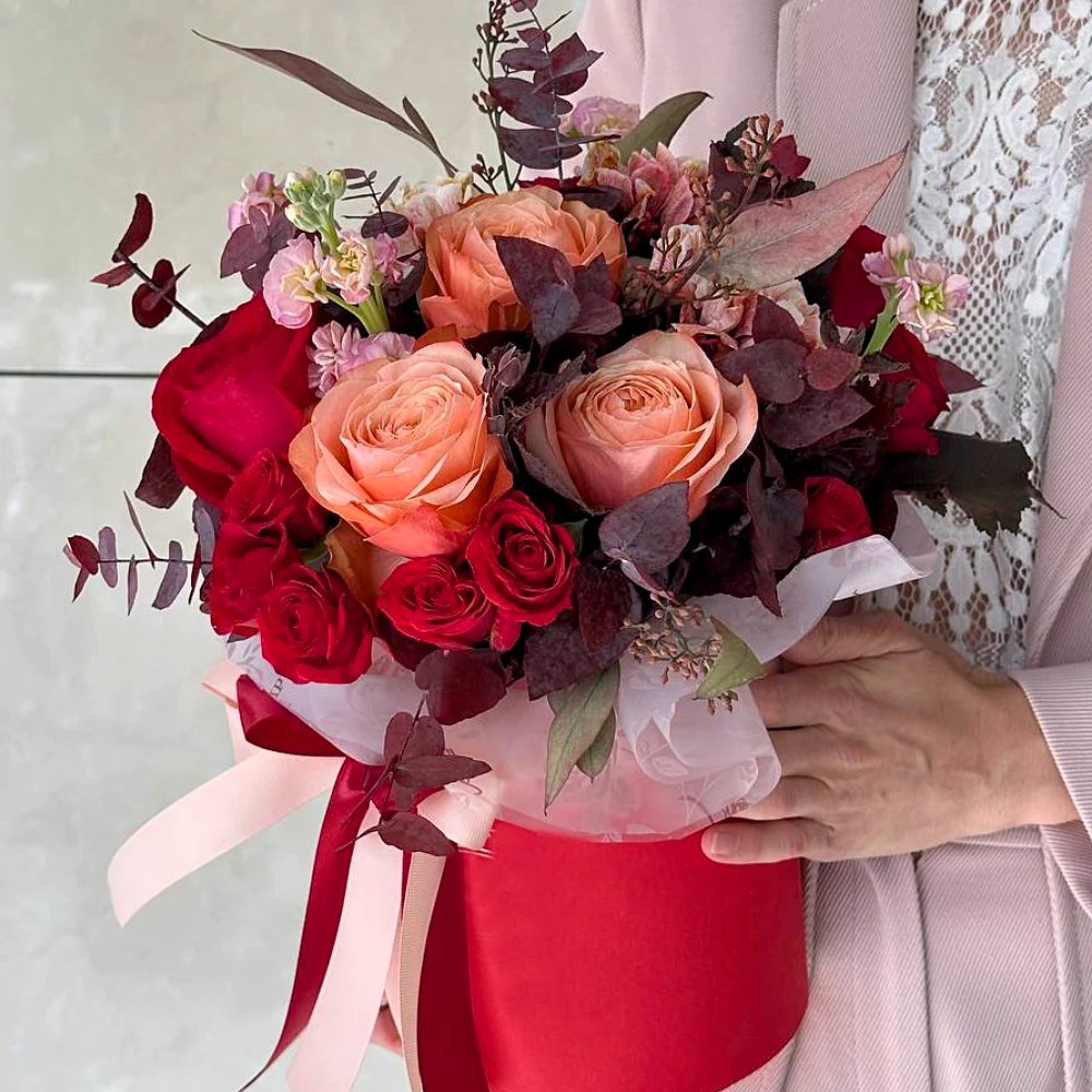 Цветы в коробке